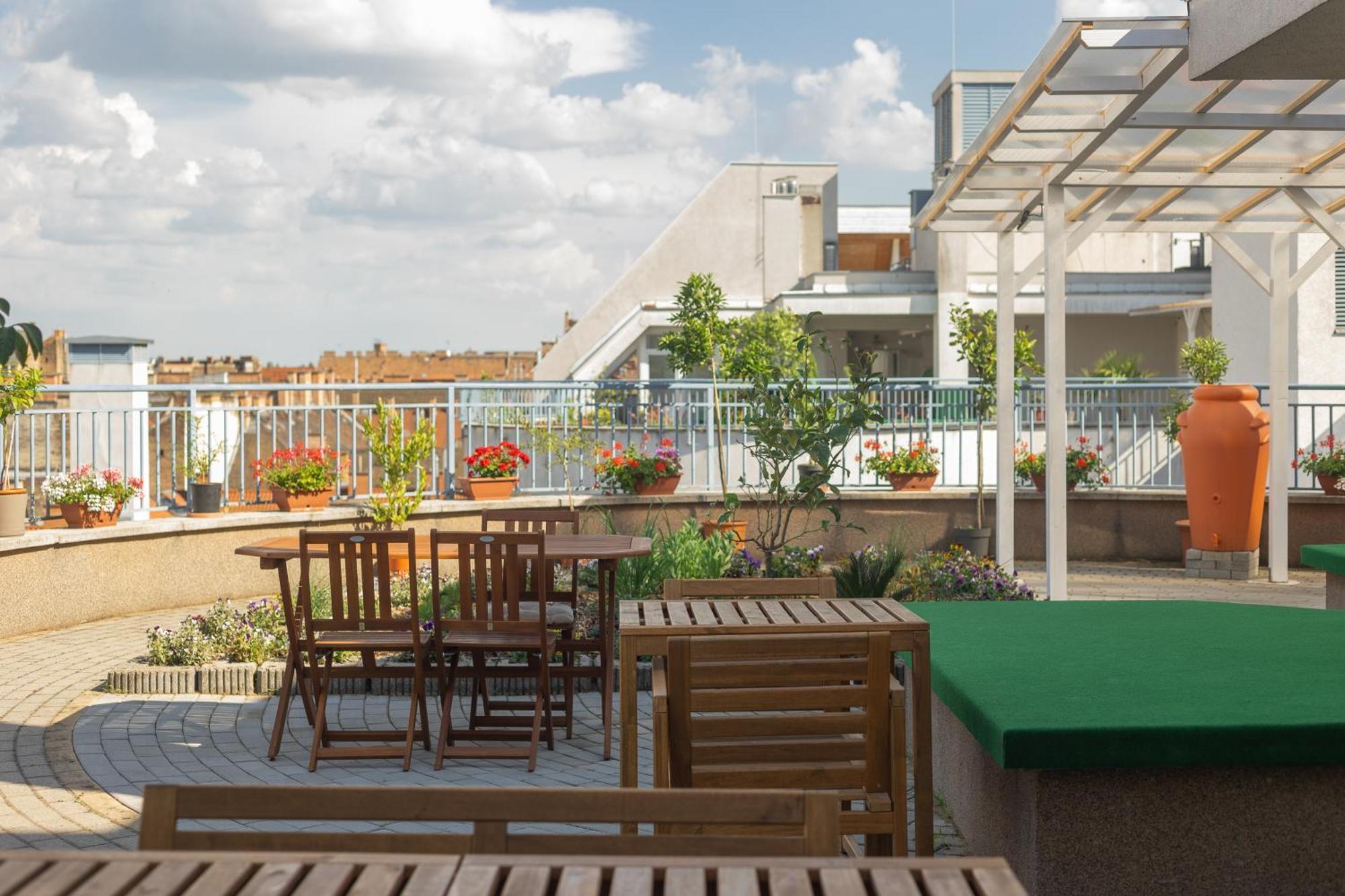 Rooftop City Residence With Deep Garage Βουδαπέστη Εξωτερικό φωτογραφία